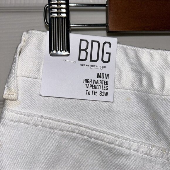 BDG Urban Outfitters White Mom High Rise Distressed Relaxed Fit Jeans size 31 - Picture 9 of 13